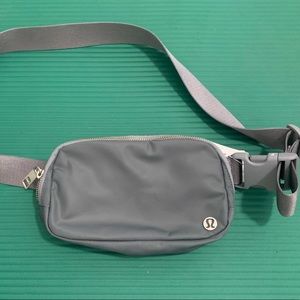 Lululemon Everywhere Belt Bag